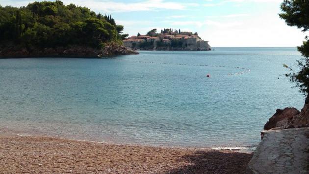 naselje i plaža Miločer kod Budve