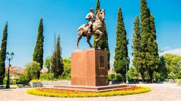 Kraljev park i spomenik kralju Nikoli Podgorica